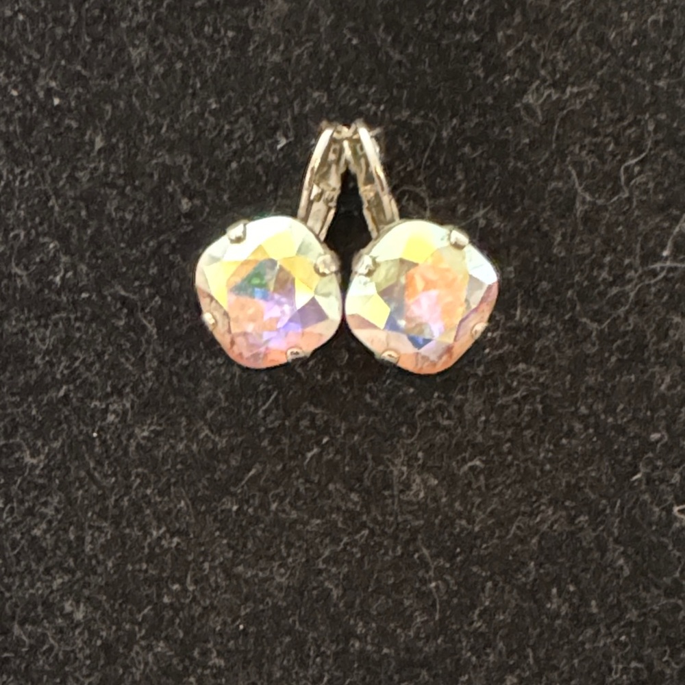 Sabika Manhattan Earrings with Iridescent Stones